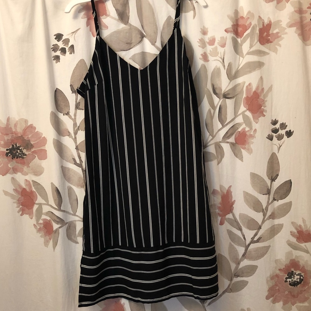 Forever 21 contemporary black/white striped dress